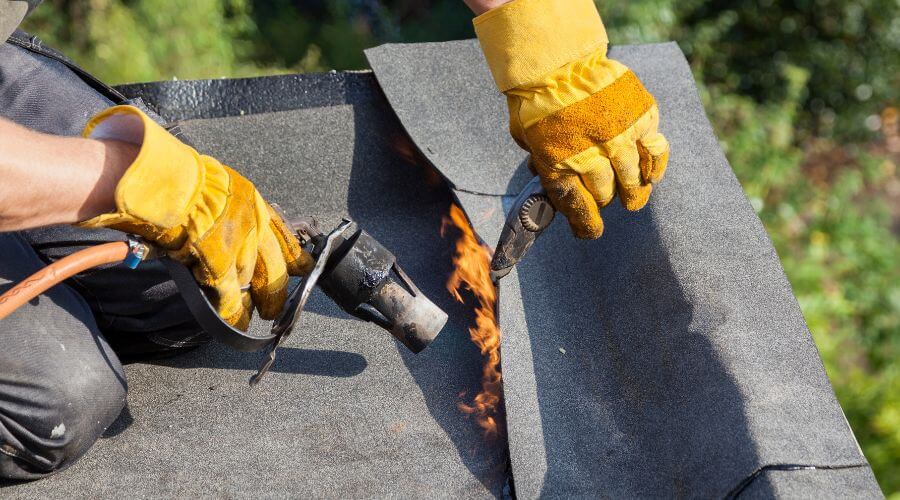 Expert Emergency Roof Repairs services in Fentress, TX